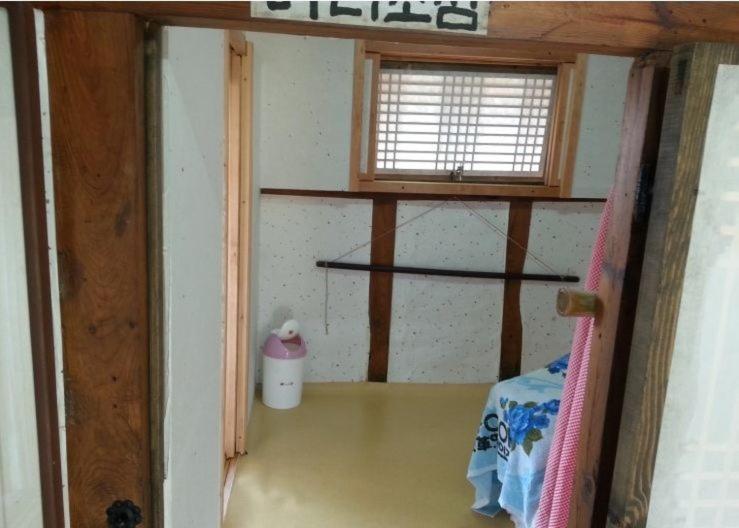 Goseong Choi Pilgan'S Old House Otel Oda fotoğraf
