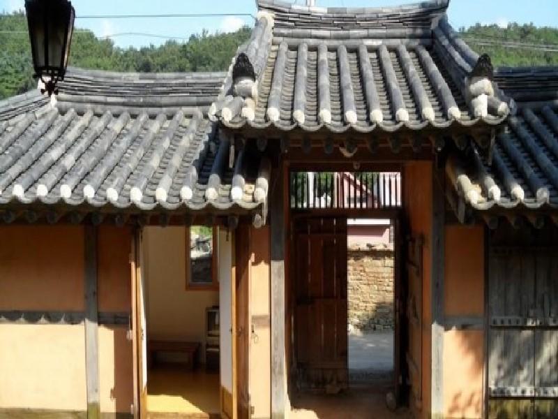 Goseong Choi Pilgan'S Old House Otel Dış mekan fotoğraf